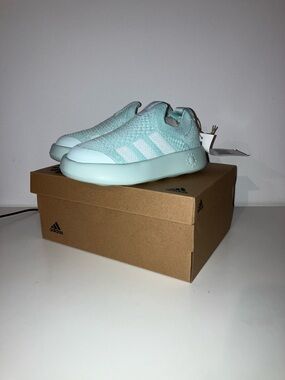 NEW adidas Kids Slip-On Sneakers in Mint Green bubble comfy